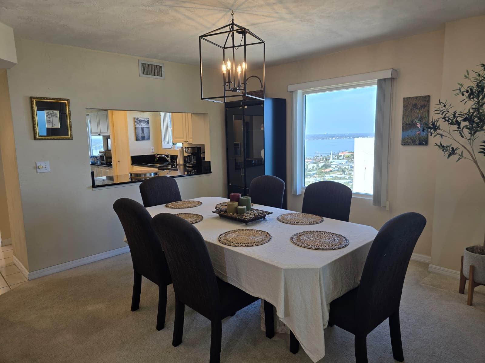 Dining room table with seating for 6